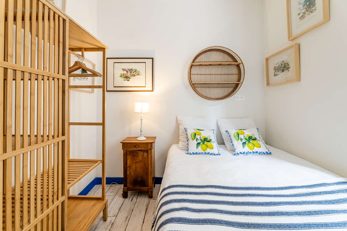 Appartement à MARSEILLE-1E