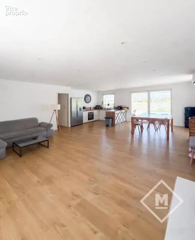 vente maison plain pied avec piscine cuisine d'été garage Allauch DPE C - photo 16