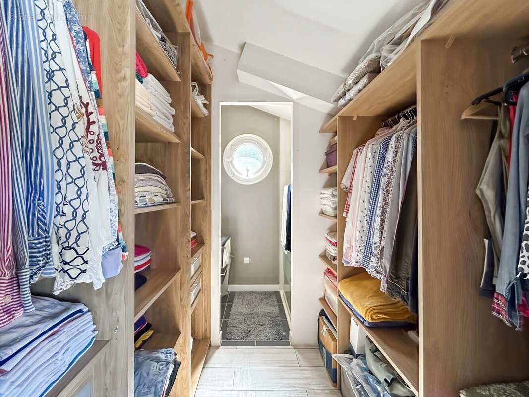 Maison 124 m² à L'isle-Jourdain  - photo 6