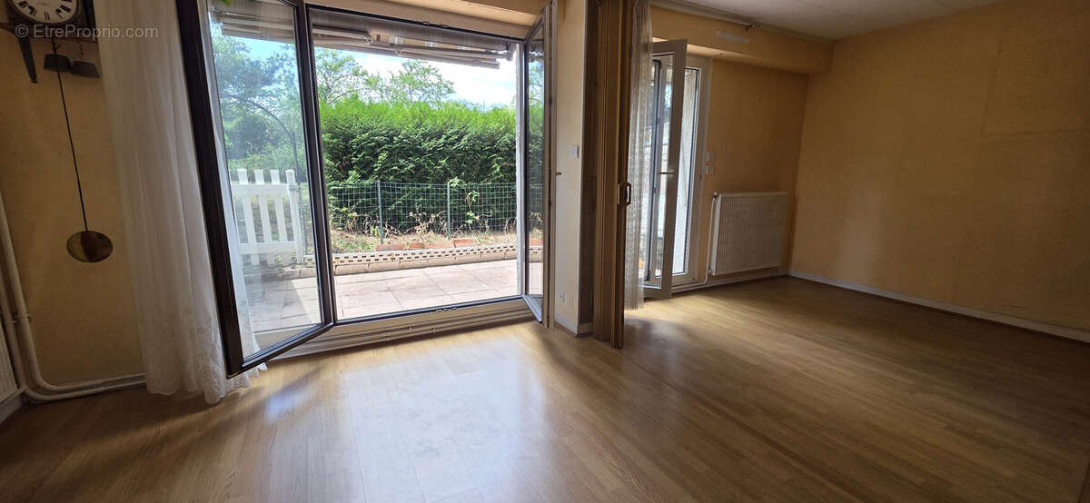 Appartement avec terrasse et garage - photo 2