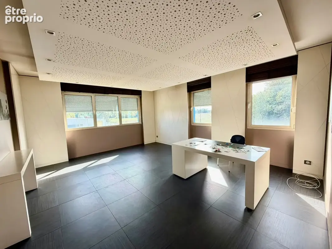 Vente ensemble immobilier industriel de 3 660 m2, sur terrain de 21 181 m2 LURE - photo 15