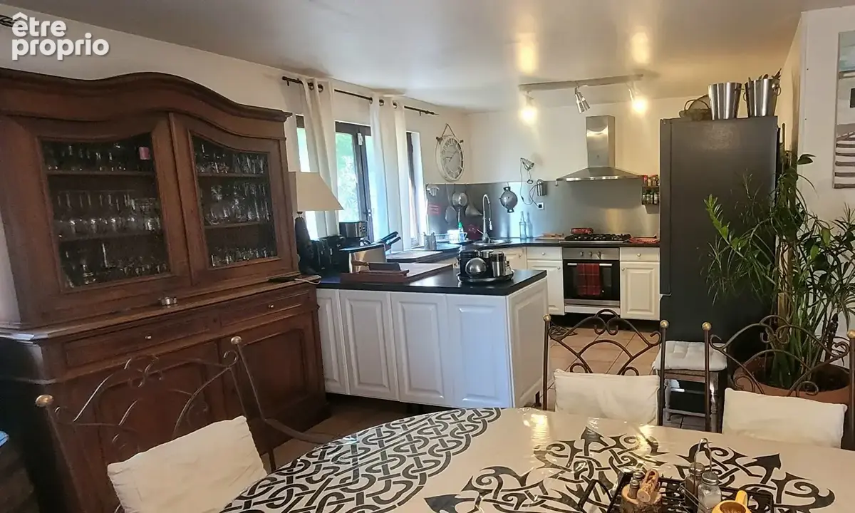 Maison 317m² à la bâtie-montgascon - photo 4
