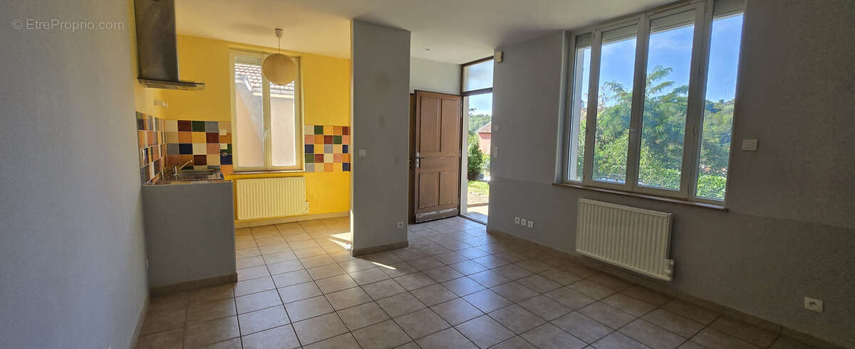 Maison à SAINT-PIERRE-LA-PALUD