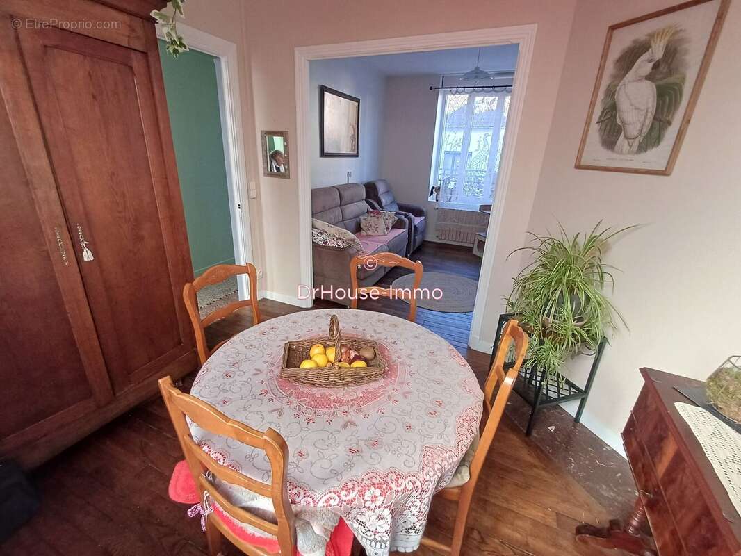 Maison à SAINT-QUENTIN