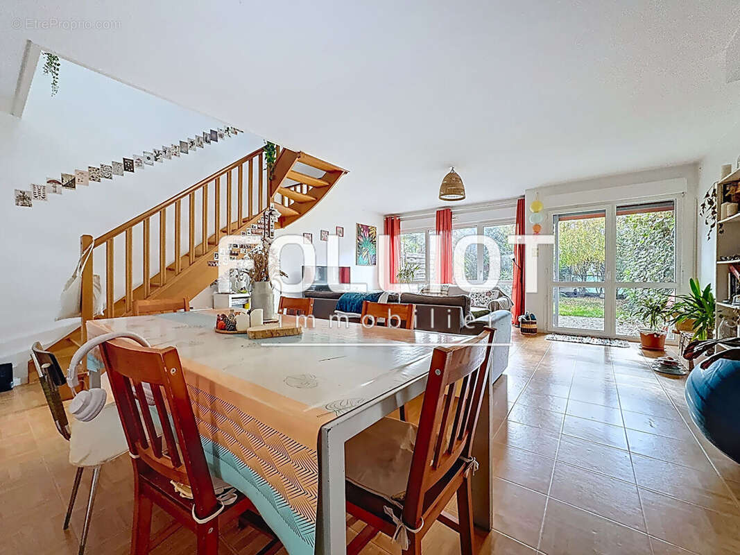 Maison à HEROUVILLE-SAINT-CLAIR