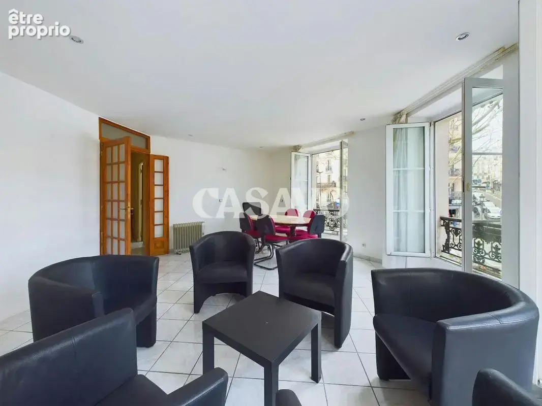 Vente Appartement 2 pièces de 56m² - 75018 Paris - photo 5