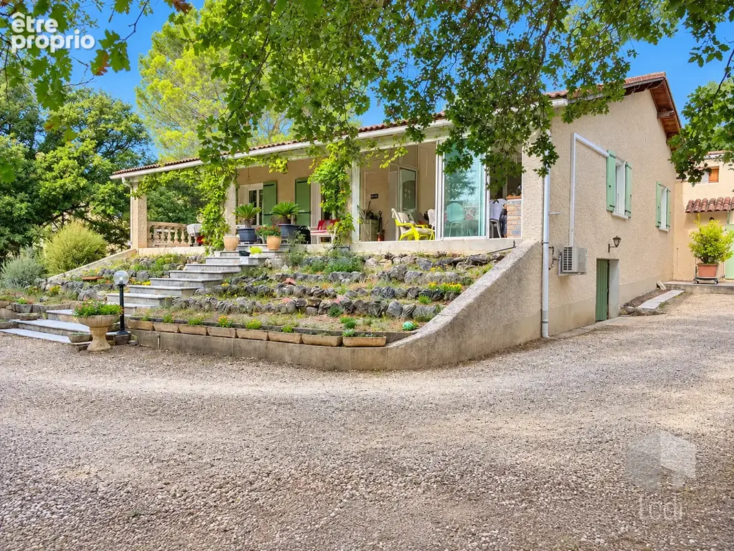 GRIGNAN, maison de plain pied de 150 m2 - photo 13
