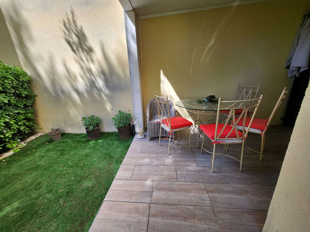 Appartement à L'ISLE-SUR-LA-SORGUE