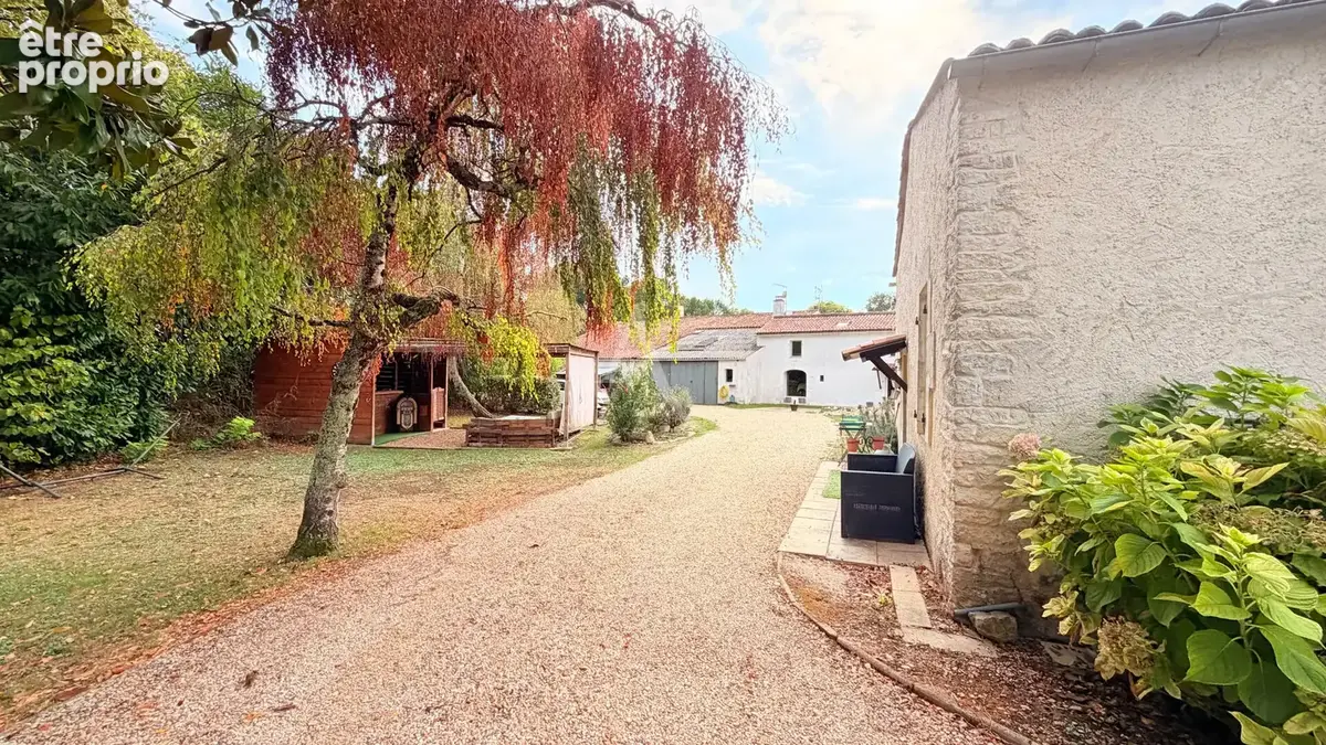 Maison à BERCLOUX