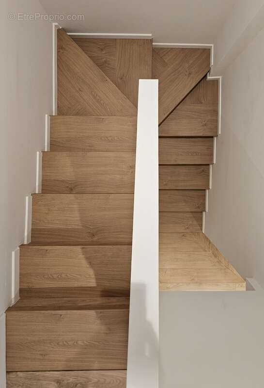 Appartement à VALLAURIS