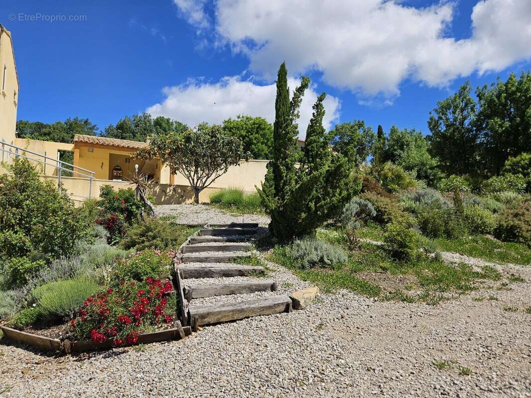 Maison à PERET