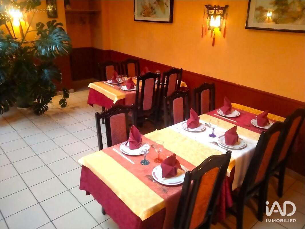 Photo 3 - Commerce à SABLE-SUR-SARTHE