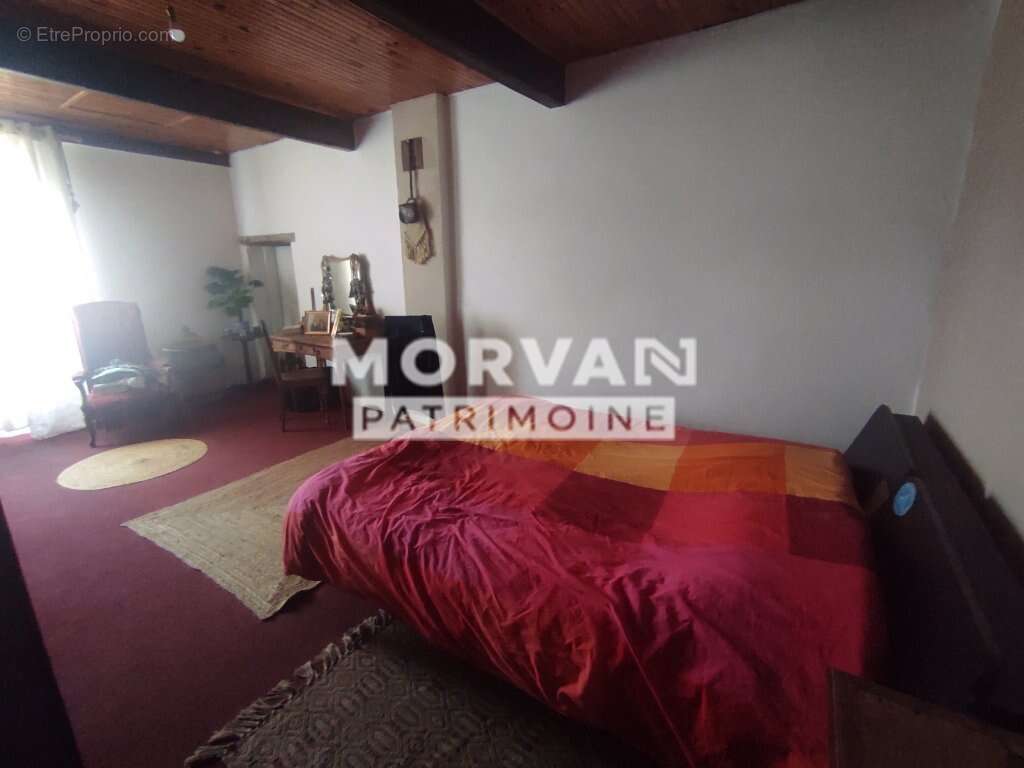 Maison à MONTIGNY-EN-MORVAN