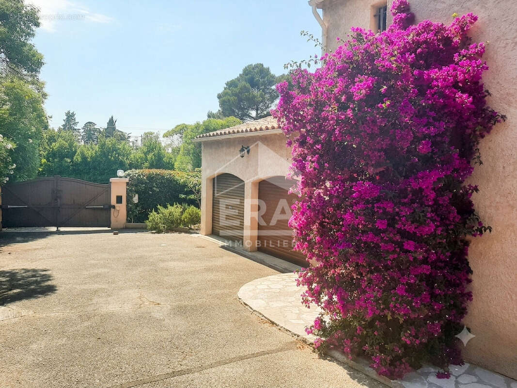Maison à MOUANS-SARTOUX