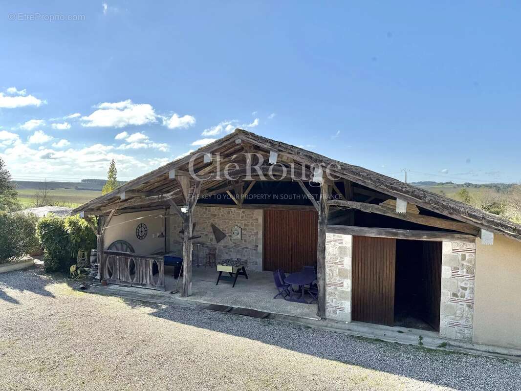 Maison à MONCLAR