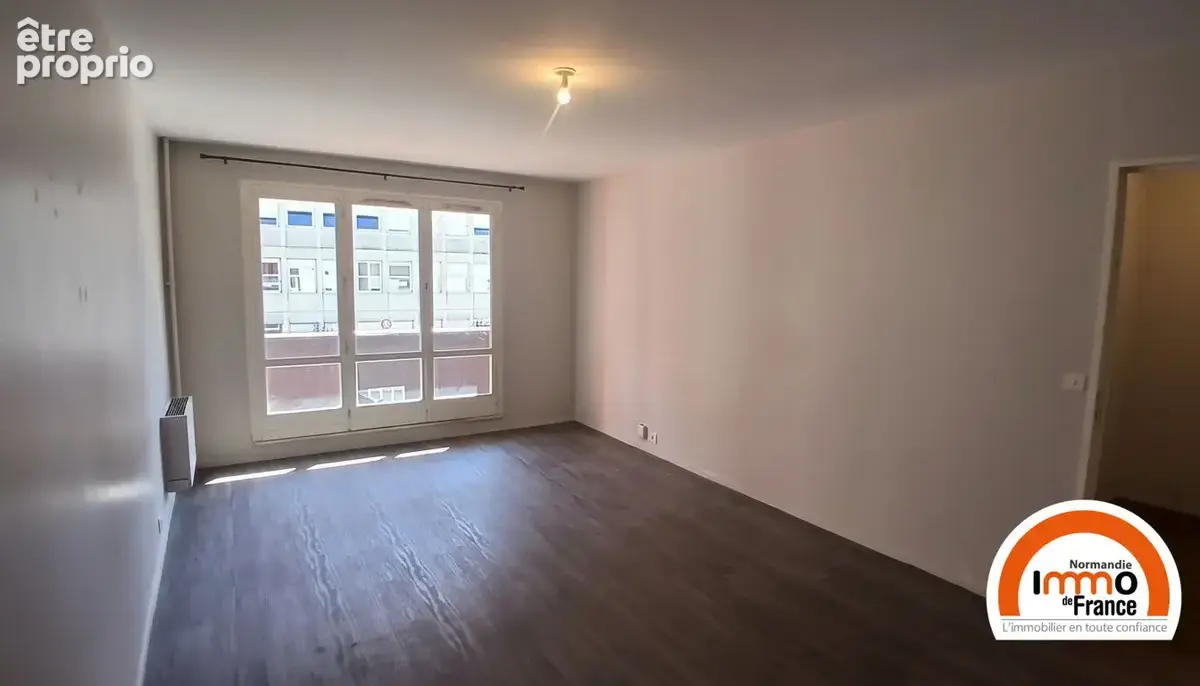 T3 67 m² - balcon - parking - cave - photo 3