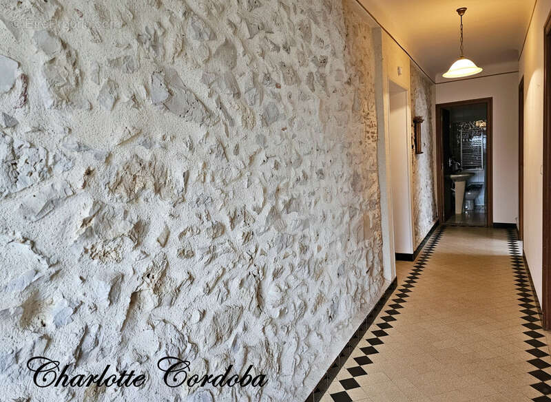 Maison à FEUGAROLLES