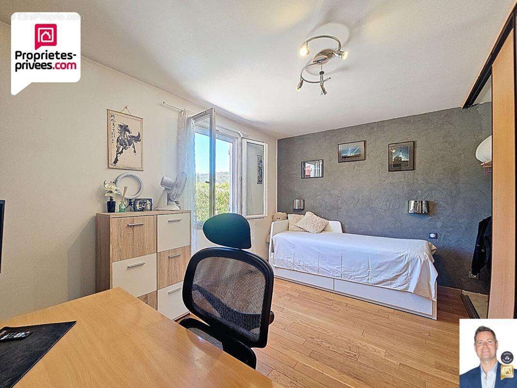 Maison à SAINT-CEZAIRE-SUR-SIAGNE