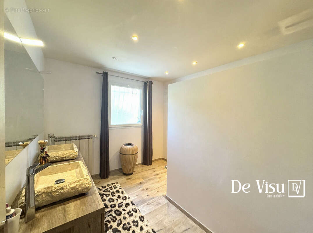 Maison Castelnau Le Lez 5 pièces 154m² - photo 10