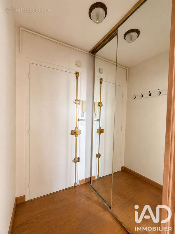 Photo 2 - Appartement à MONTROUGE