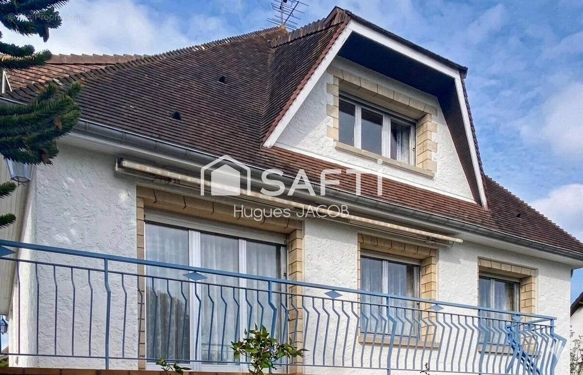 Photo 1 - Maison à LOUVIGNY