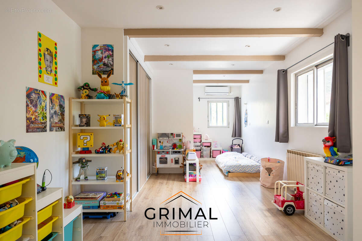 Appartement à MARSEILLE-11E