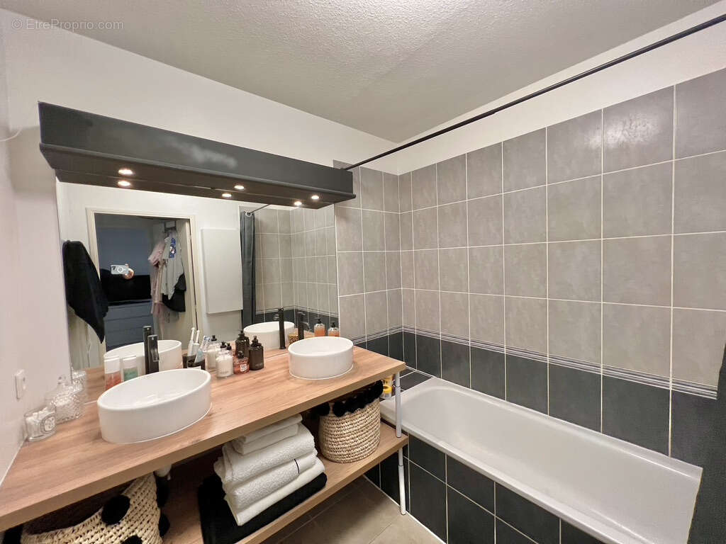 Appartement à MARSEILLE-12E