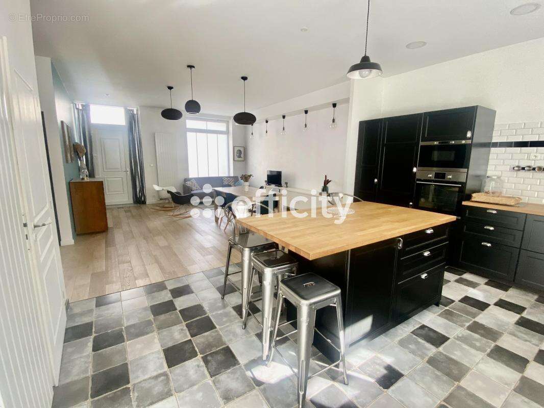 Maison à VILLEURBANNE