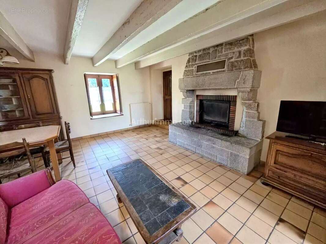 Maison à PLOUGOUMELEN