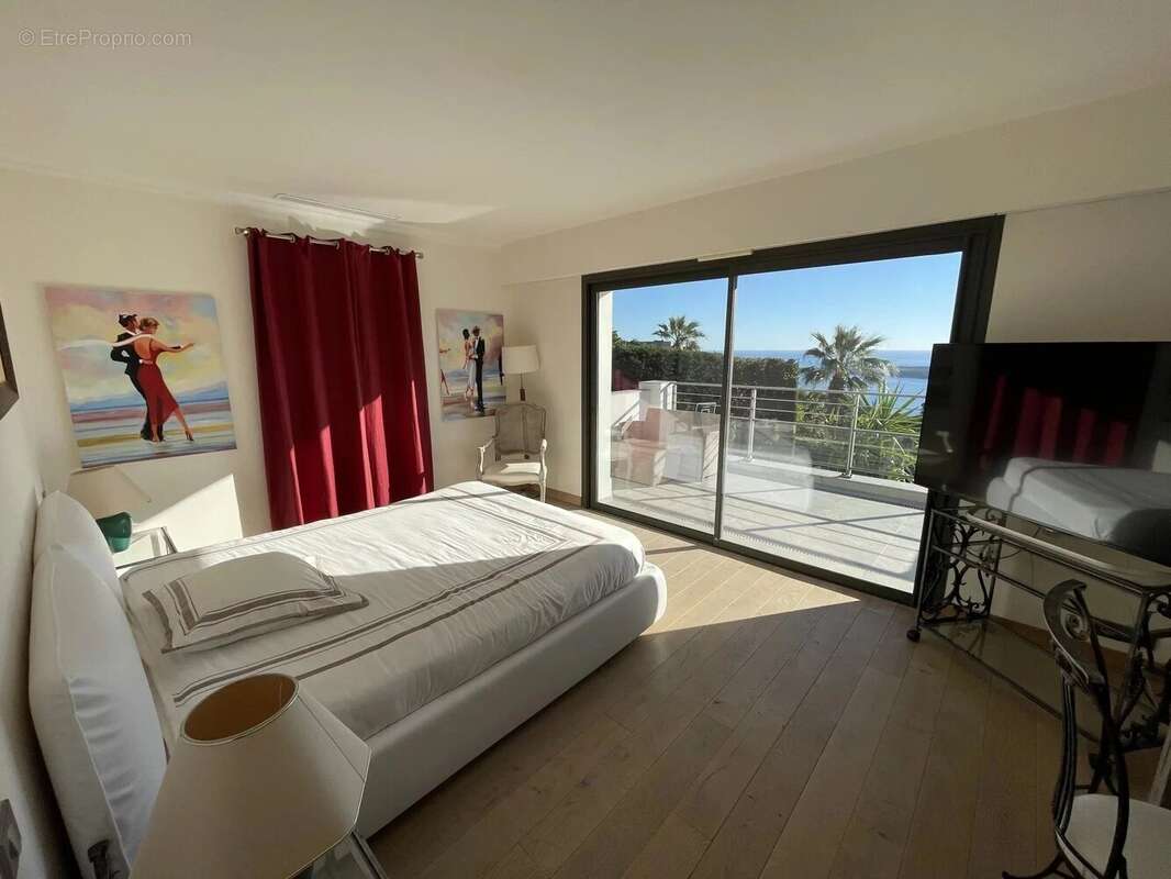 Maison à VALLAURIS