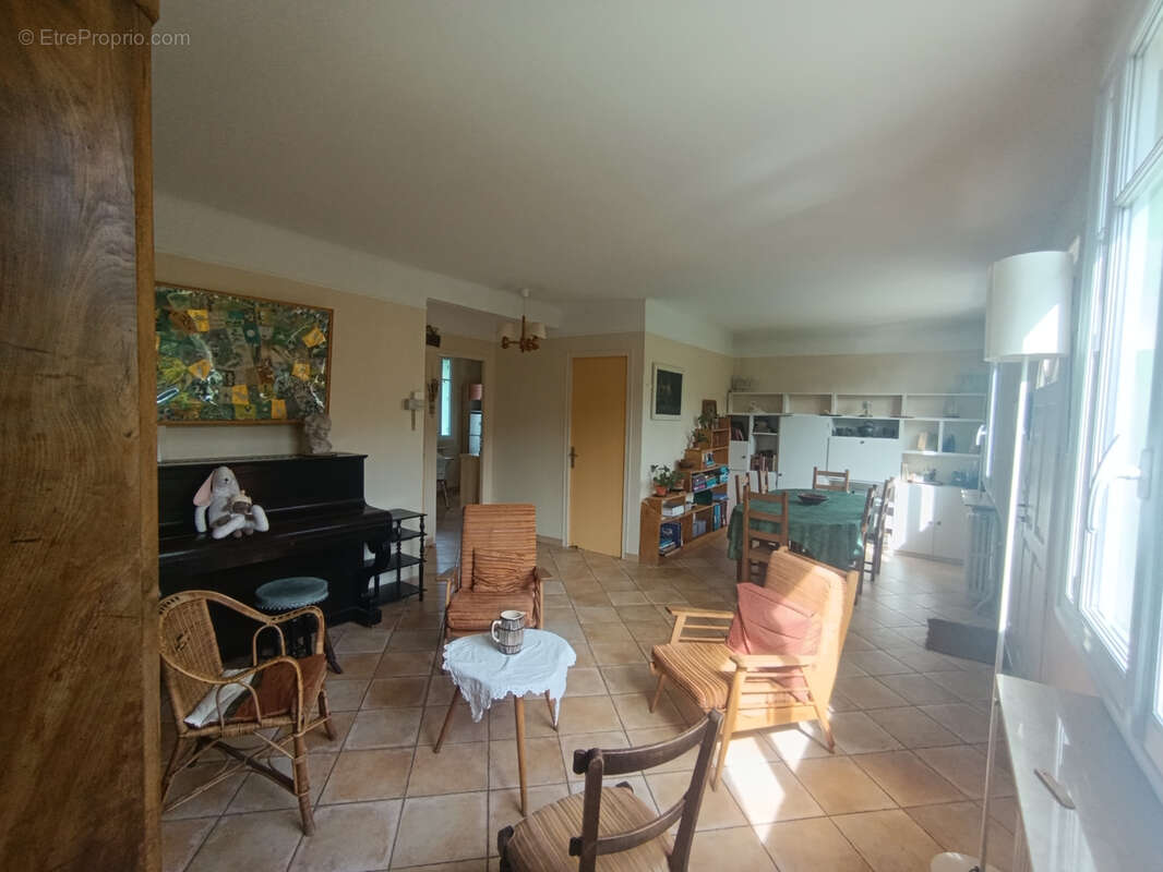 Maison à BURES-SUR-YVETTE