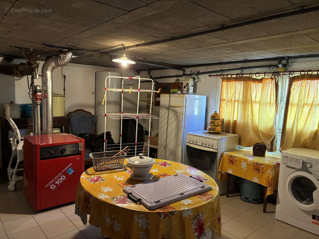 Maison à SAINT-MAGNE-DE-CASTILLON