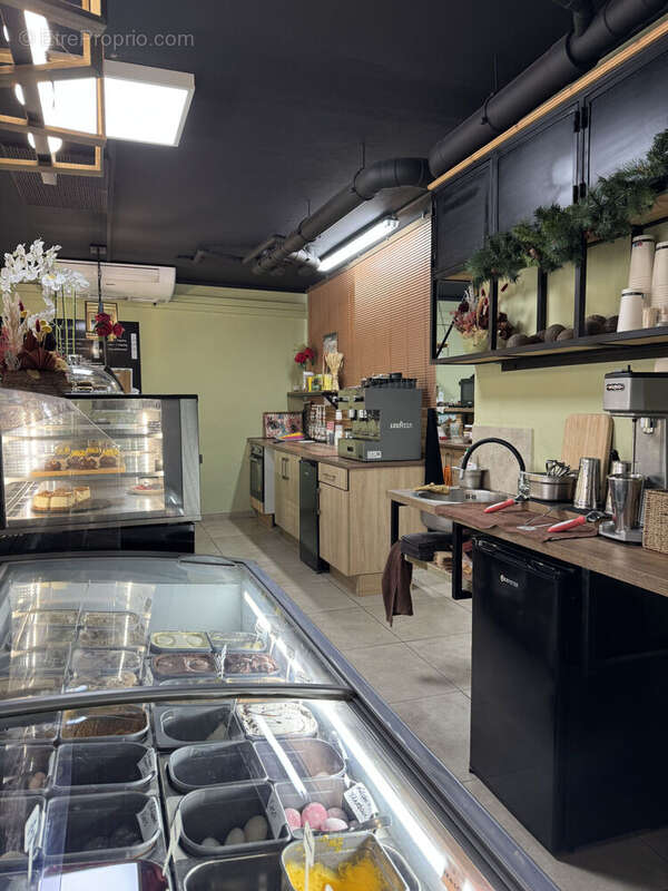 Photo 4 - Commerce à SAINT-LEU