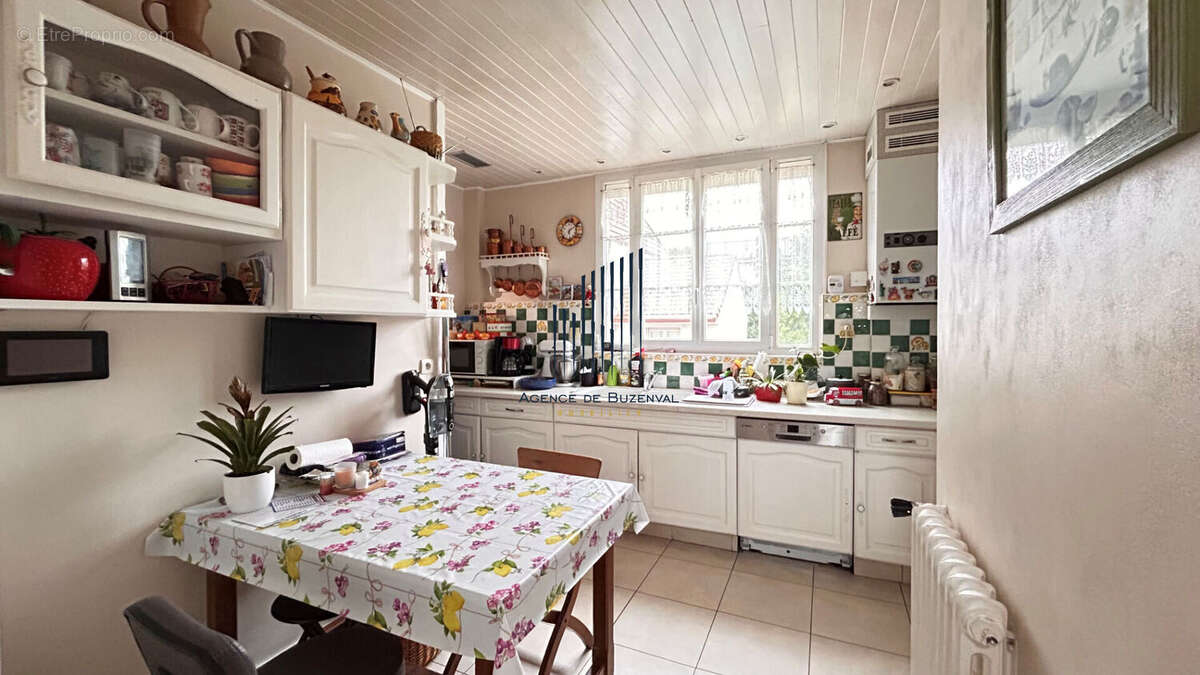 Appartement à RUEIL-MALMAISON