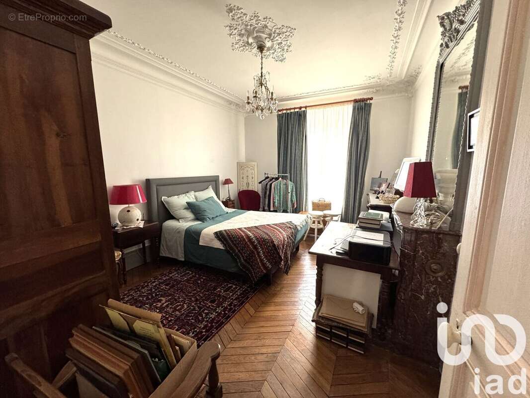 Photo 3 - Appartement à PARIS-18E