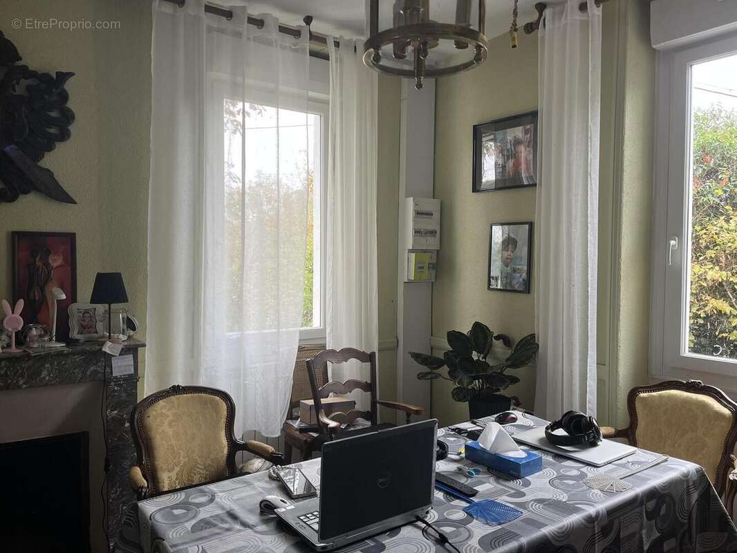 Maison de gardien - Salle à manger - Maison à LIVERNON