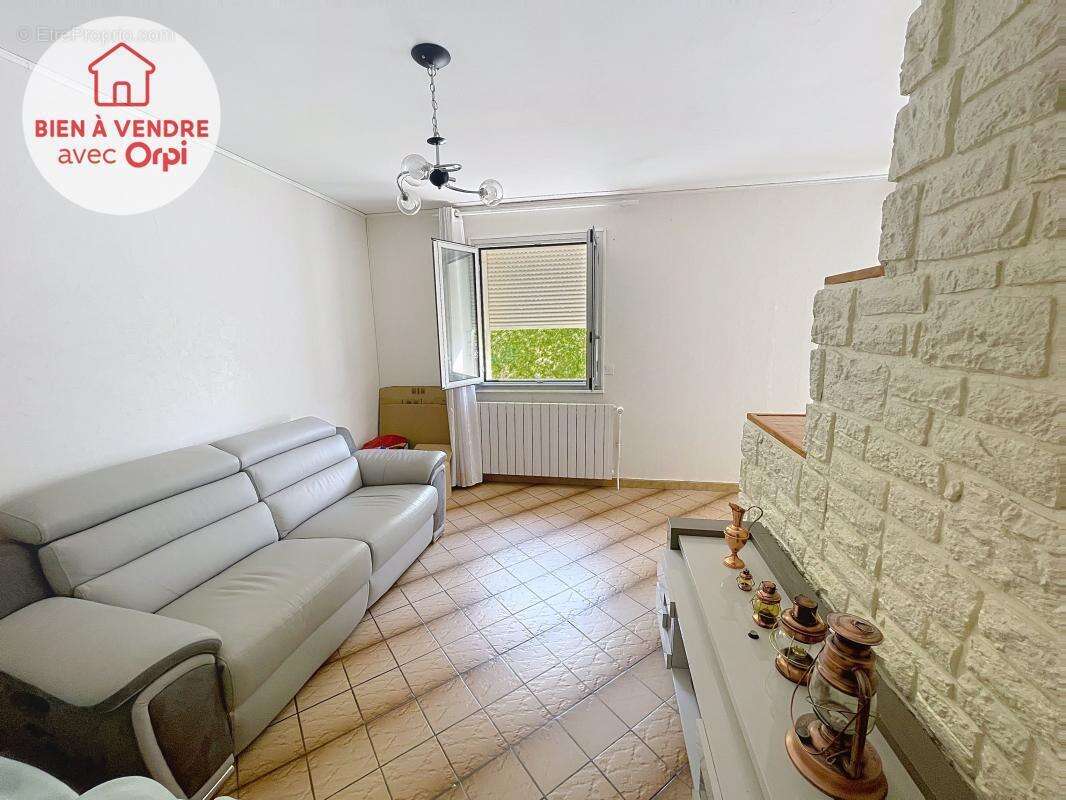 Maison à MEZY-SUR-SEINE