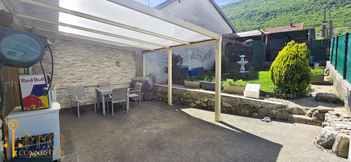 Maison à SEYSSEL