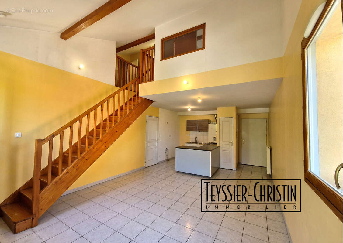 Appartement à BRIGNAIS
