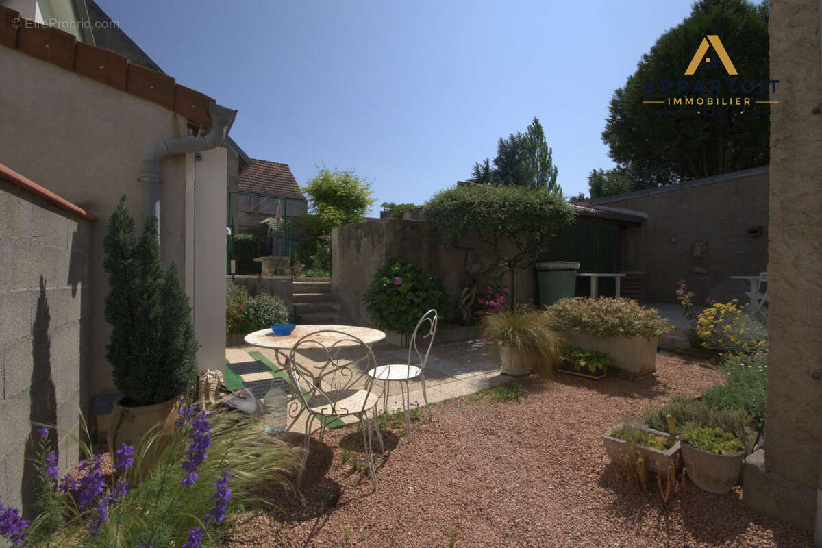 Maison à LE VERNET