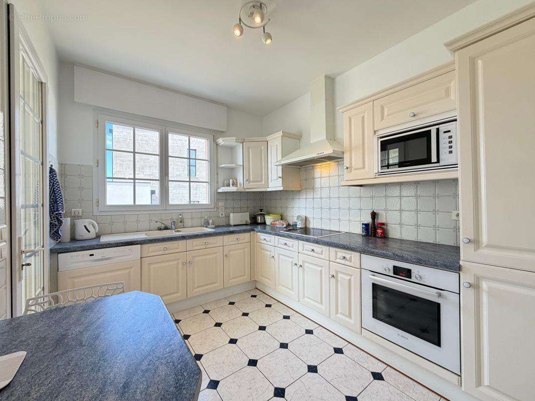 Superbe MAISON au calme, à 450 m Plage et Commerces du Centre Ville - photo 14