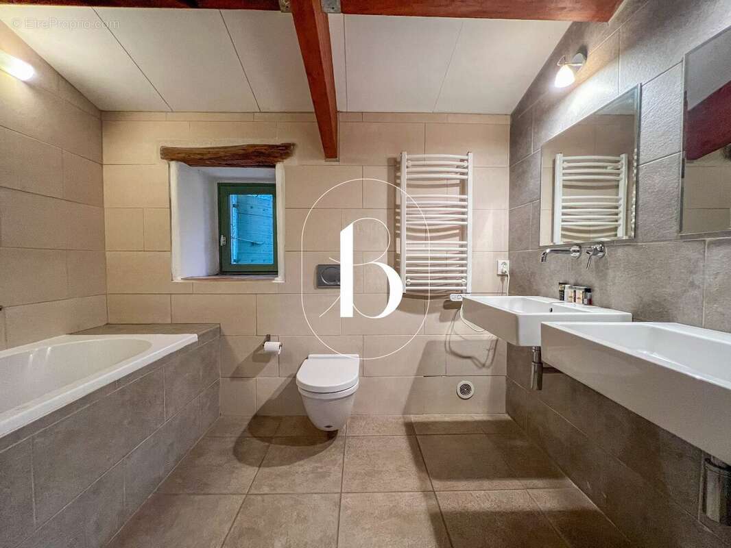 Maison à GOUDARGUES