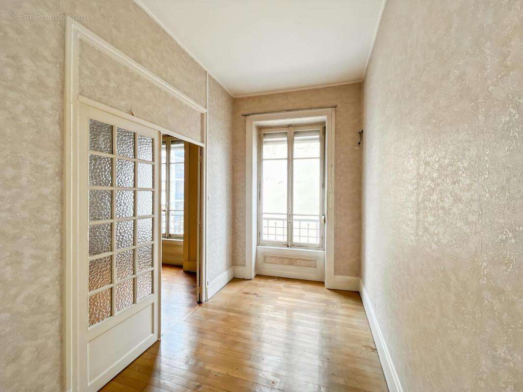 Appartement à VILLEURBANNE
