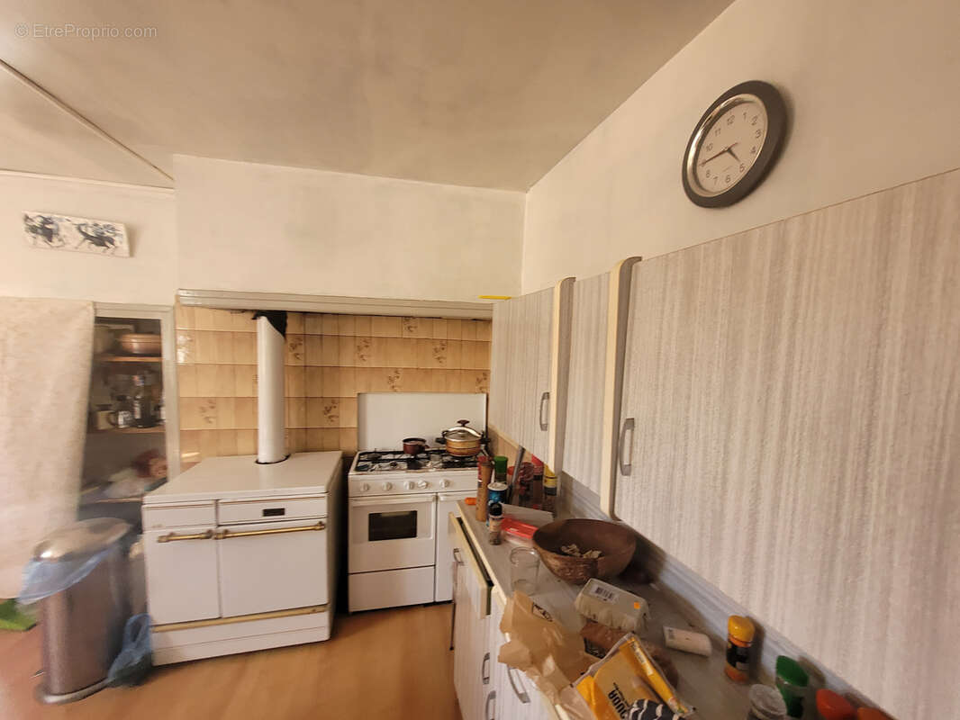 Appartement à SAINT-LAURENT-DE-CERDANS