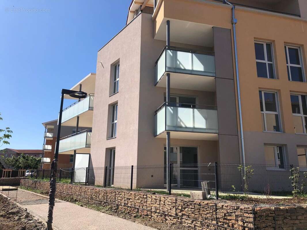 Photo 4 - Appartement à LA TOUR-DE-SALVAGNY