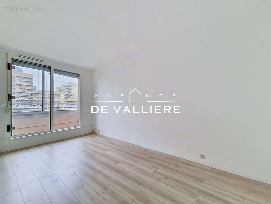 Appartement à NANTERRE