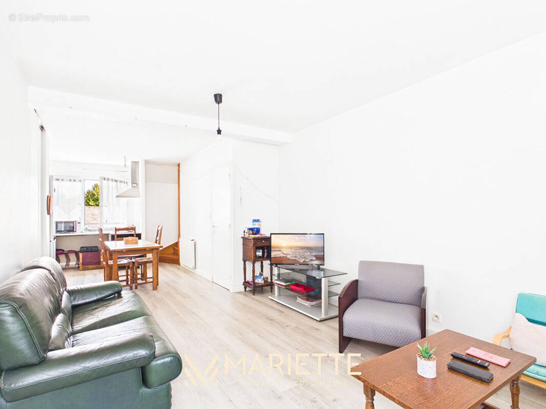 " TYNEO " PLEUVEN, Duplex de 37 m² avec locataire en place - photo 1