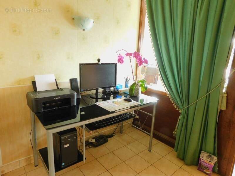 Maison à LA CHAPELLE-JANSON