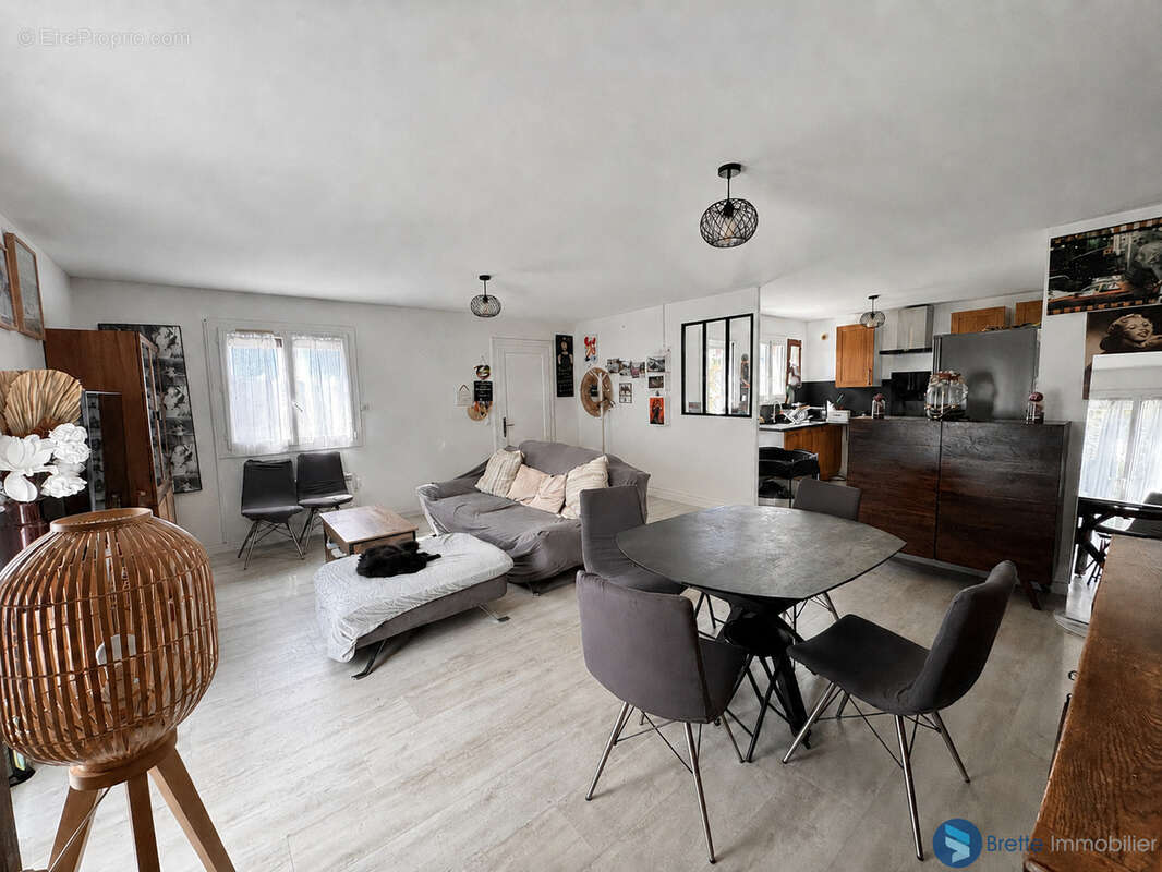 LA GARDE   Maison familiale avec espaces indépendants + garage - photo 5