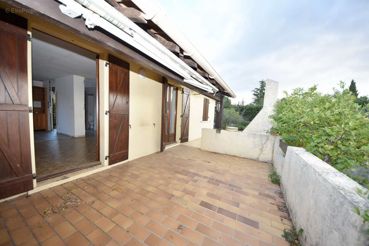 Maison à PARAZA
